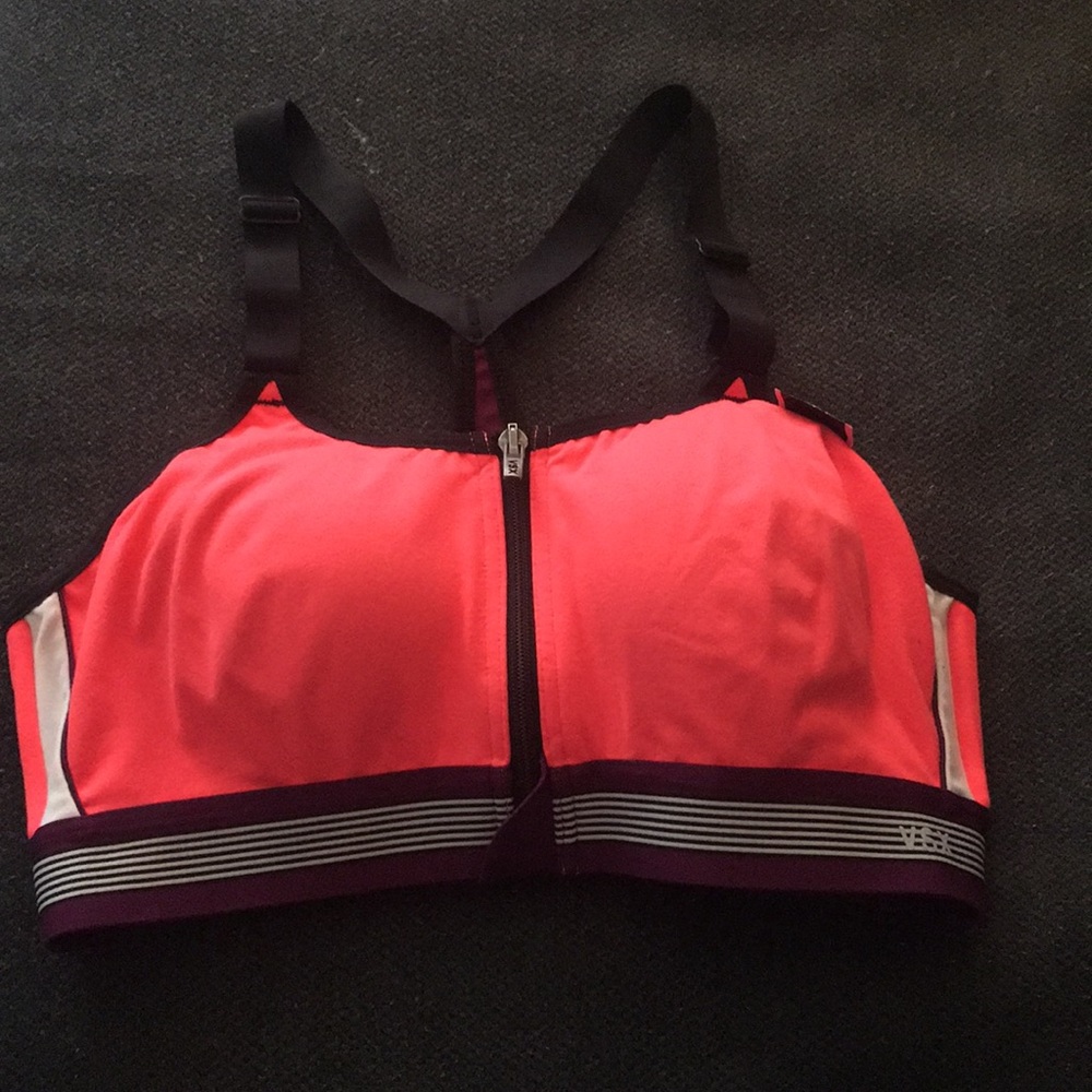 VS workout bra